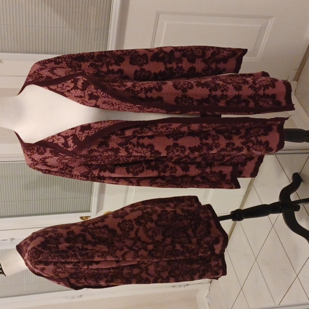 4/$40 Long Open Floral Cardigan - Size Large